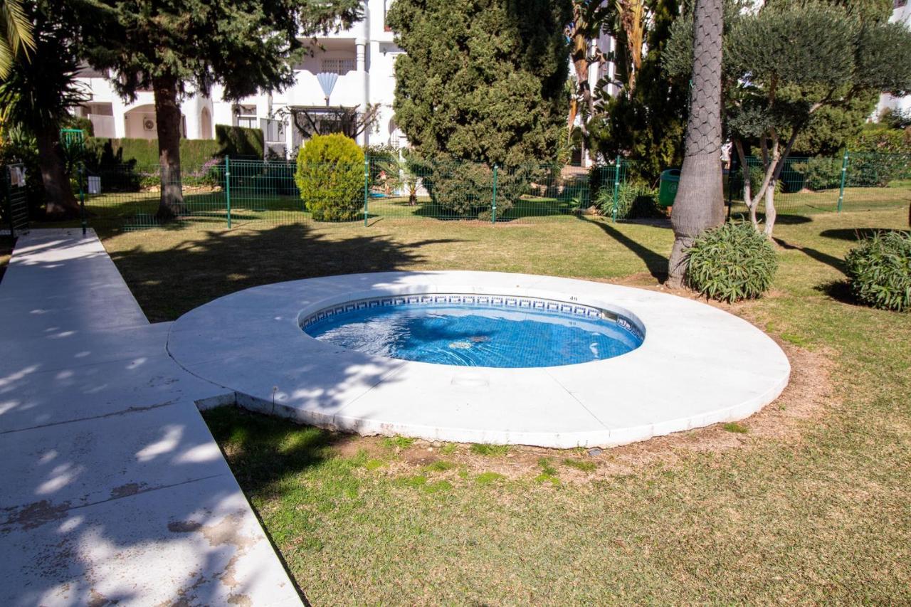 Apartamento Calypso, Sol Y Playa Sitio de Calahonda Exterior foto
